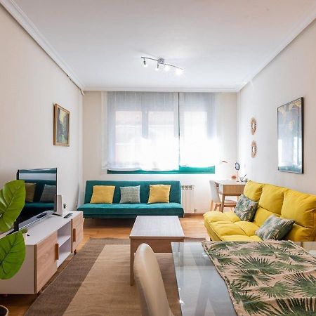 Apartamento céntrico con parking y Wifi Onís Exterior foto