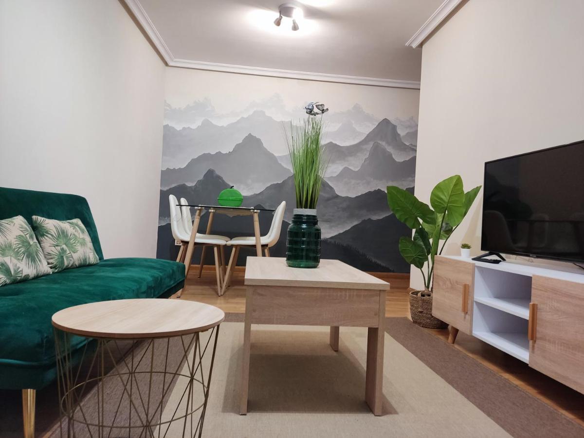 Apartamento céntrico con parking y Wifi Onís Exterior foto