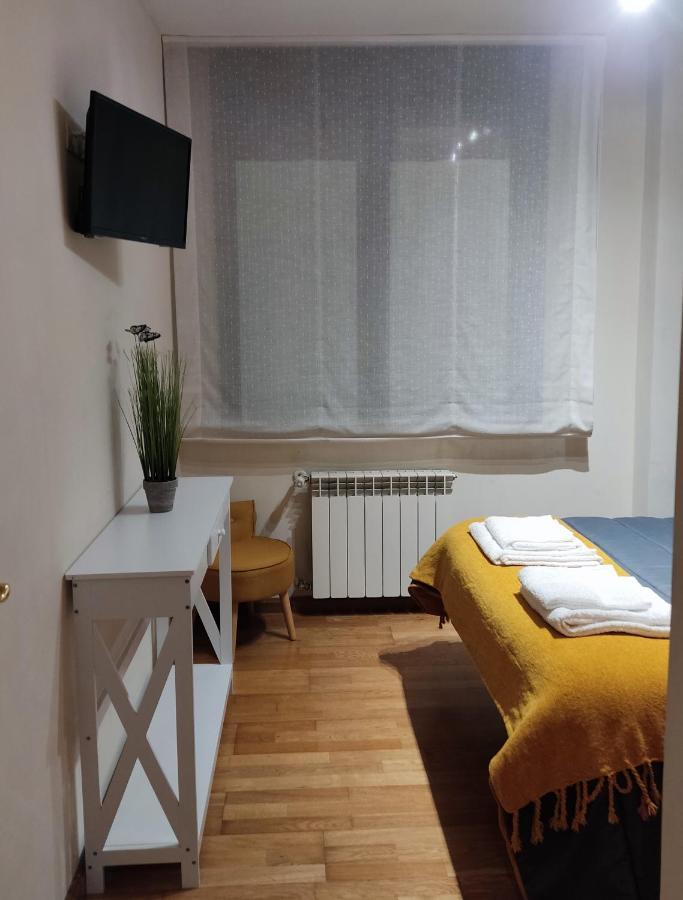 Apartamento céntrico con parking y Wifi Onís Exterior foto