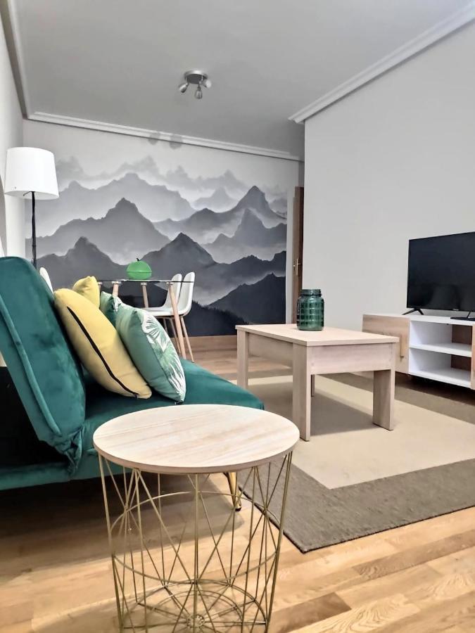 Apartamento céntrico con parking y Wifi Onís Exterior foto