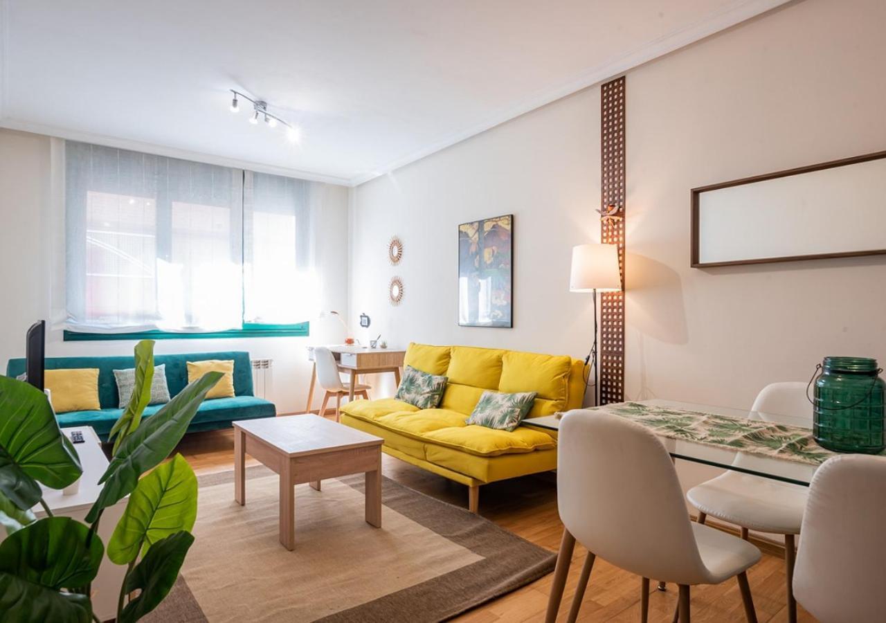 Apartamento céntrico con parking y Wifi Onís Exterior foto