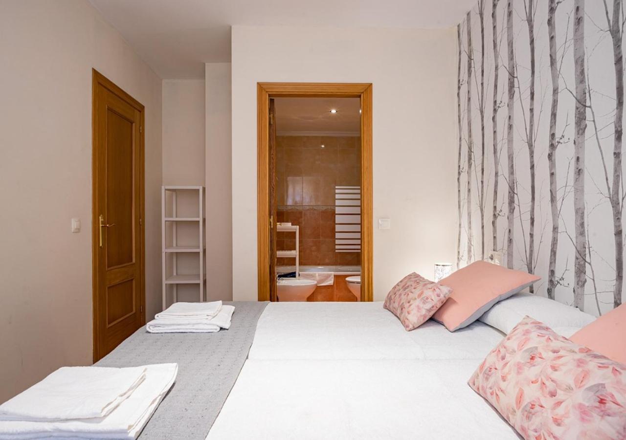 Apartamento céntrico con parking y Wifi Onís Exterior foto